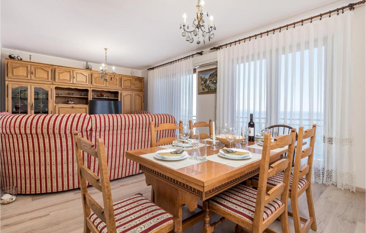 4 Bedroom Nice Apartment In Opatija Exteriör bild