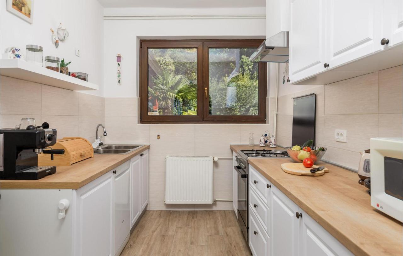 4 Bedroom Nice Apartment In Opatija Exteriör bild